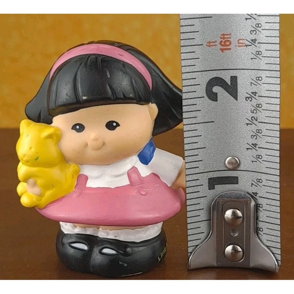 Fisher Price Little People Sonya Lee Holding Yellow Cat 2001